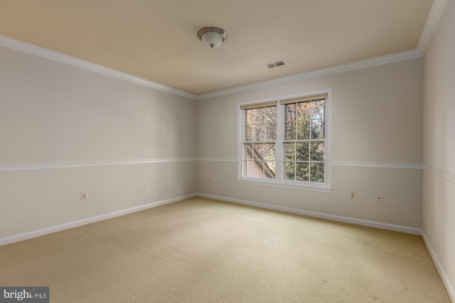 2014 Spring Branch Drive Vienna, VA 22181 - Photo 39 of 65 Gallery Image 39