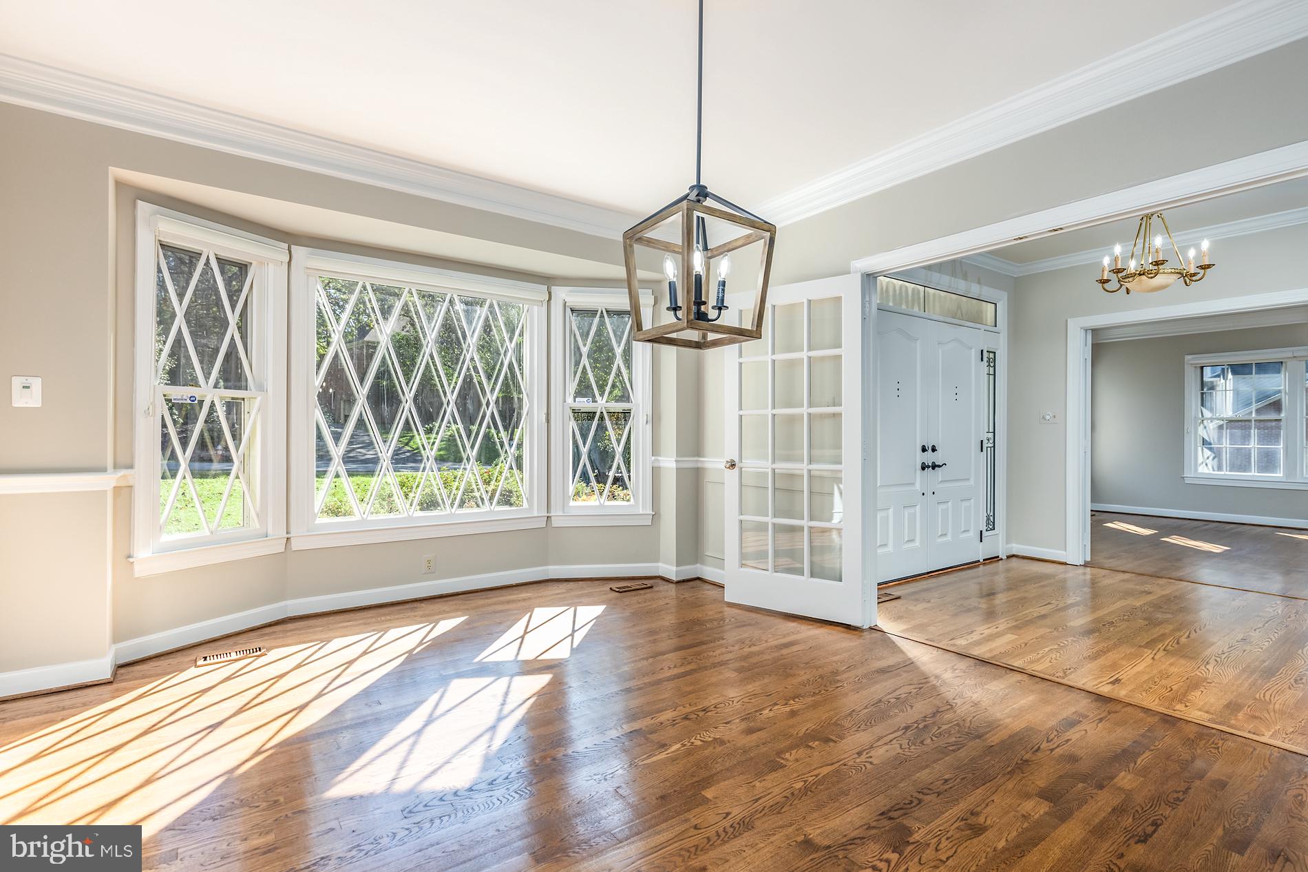 2014 Spring Branch Drive Vienna, VA 22181 - Photo 7 of 65 Gallery Image 7