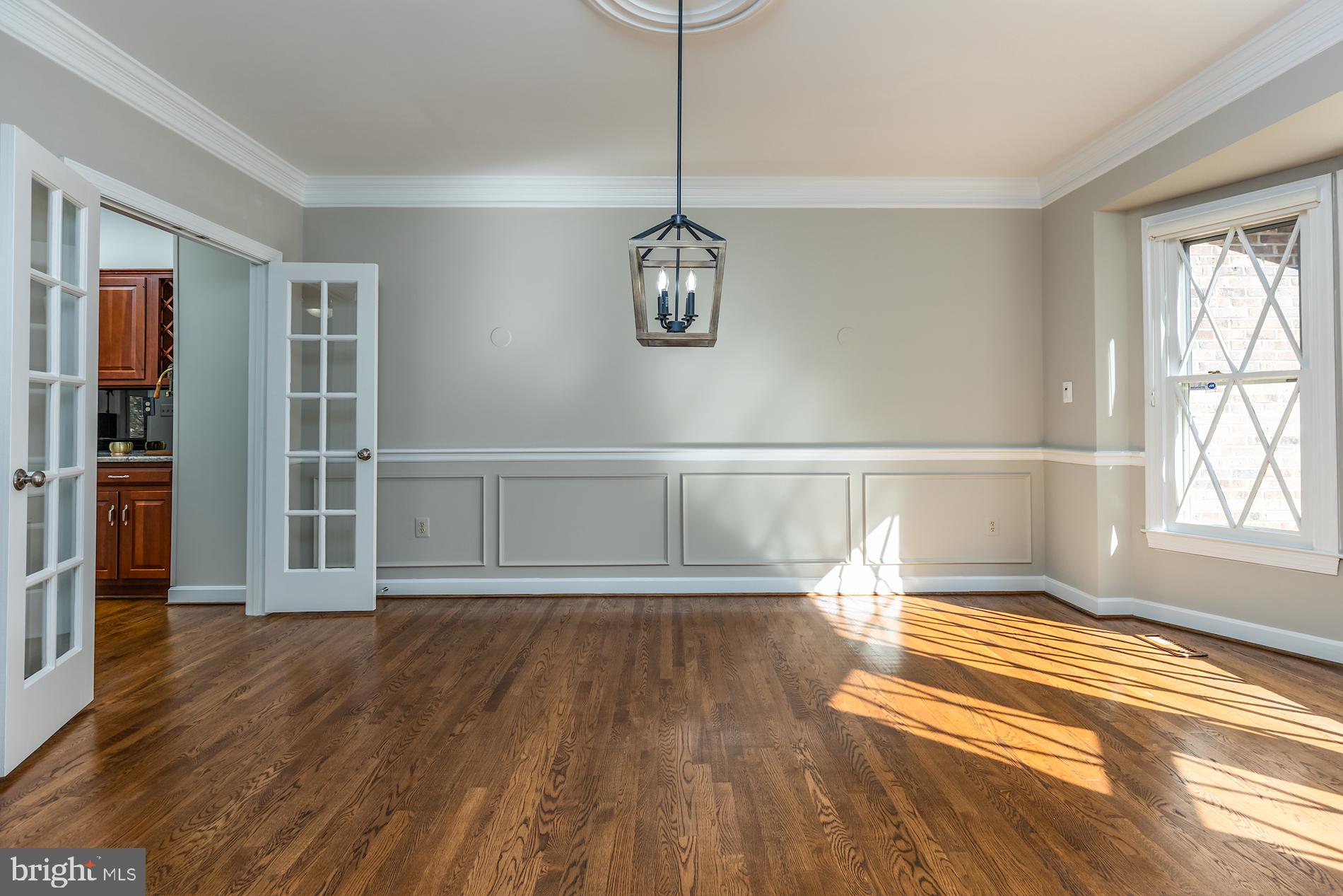 2014 Spring Branch Drive Vienna, VA 22181 - Photo 10 of 65 Gallery Image 10