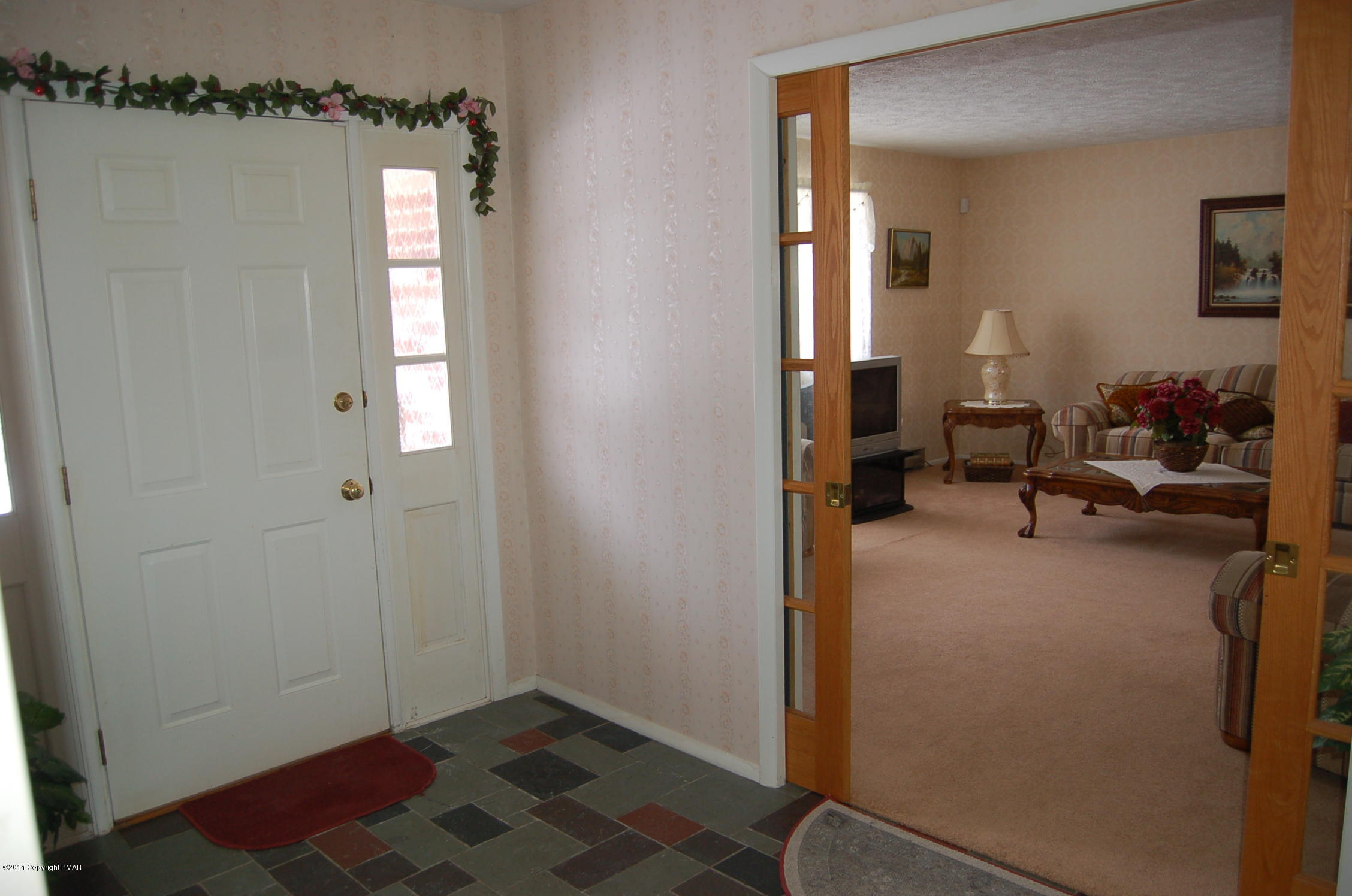 145 Partridge Path Kunkletown, PA 18058 - Photo 3 of 15 DSC_2433