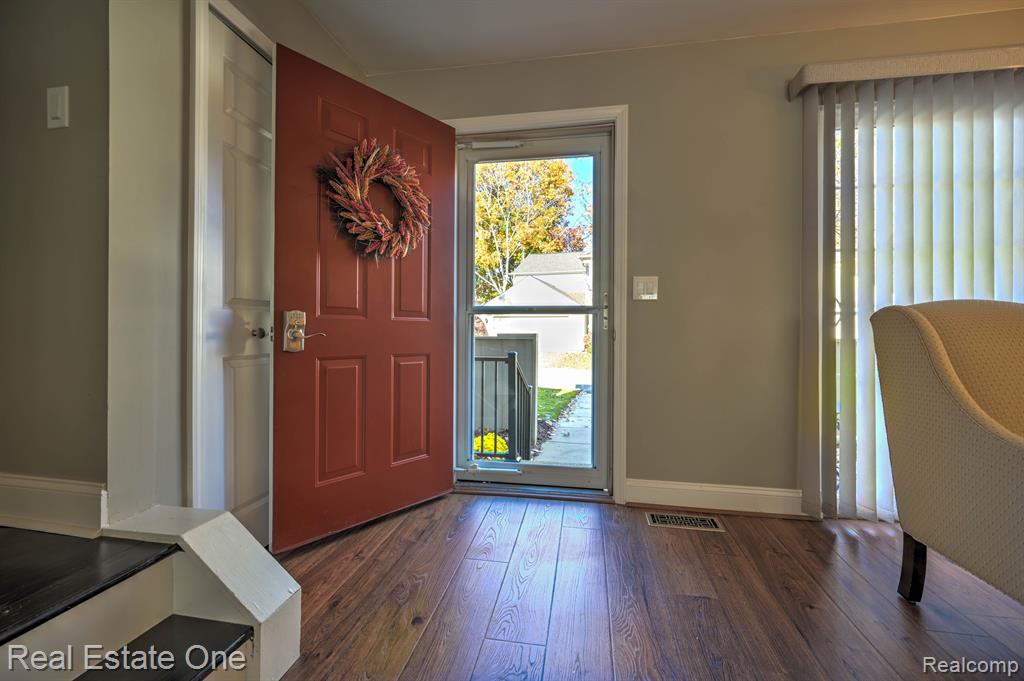 1427 Lantern Lane, Unit 35 Rochester Hills, MI 48306 - Photo 9 of 55