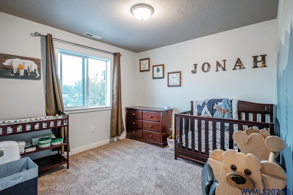 1145 South 9th Street Lebanon, OR 97355 - Photo 31 of 42