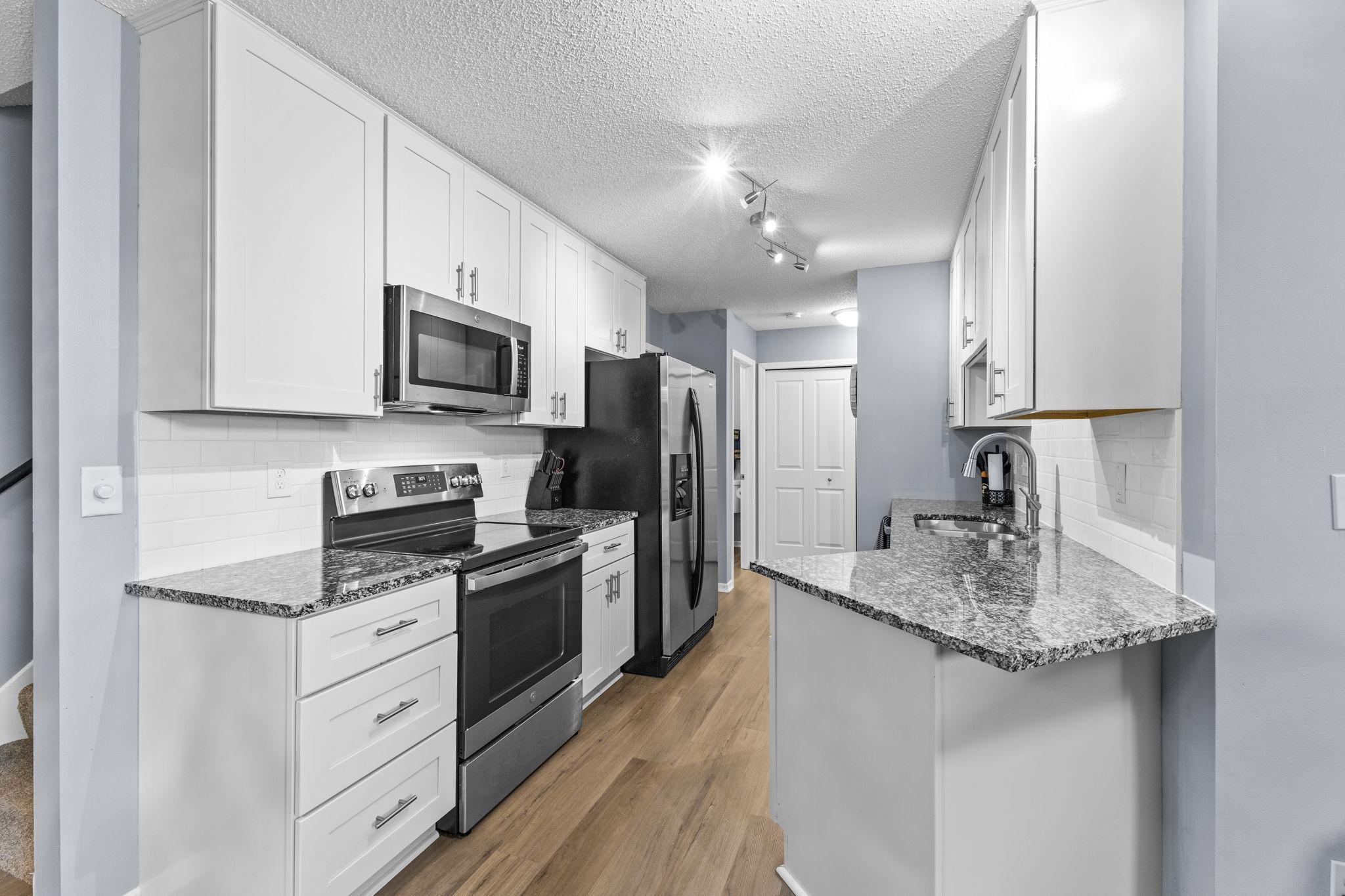3816 Foss Road, Unit 7 St. Anthony, MN 55421 - Photo 11 of 27