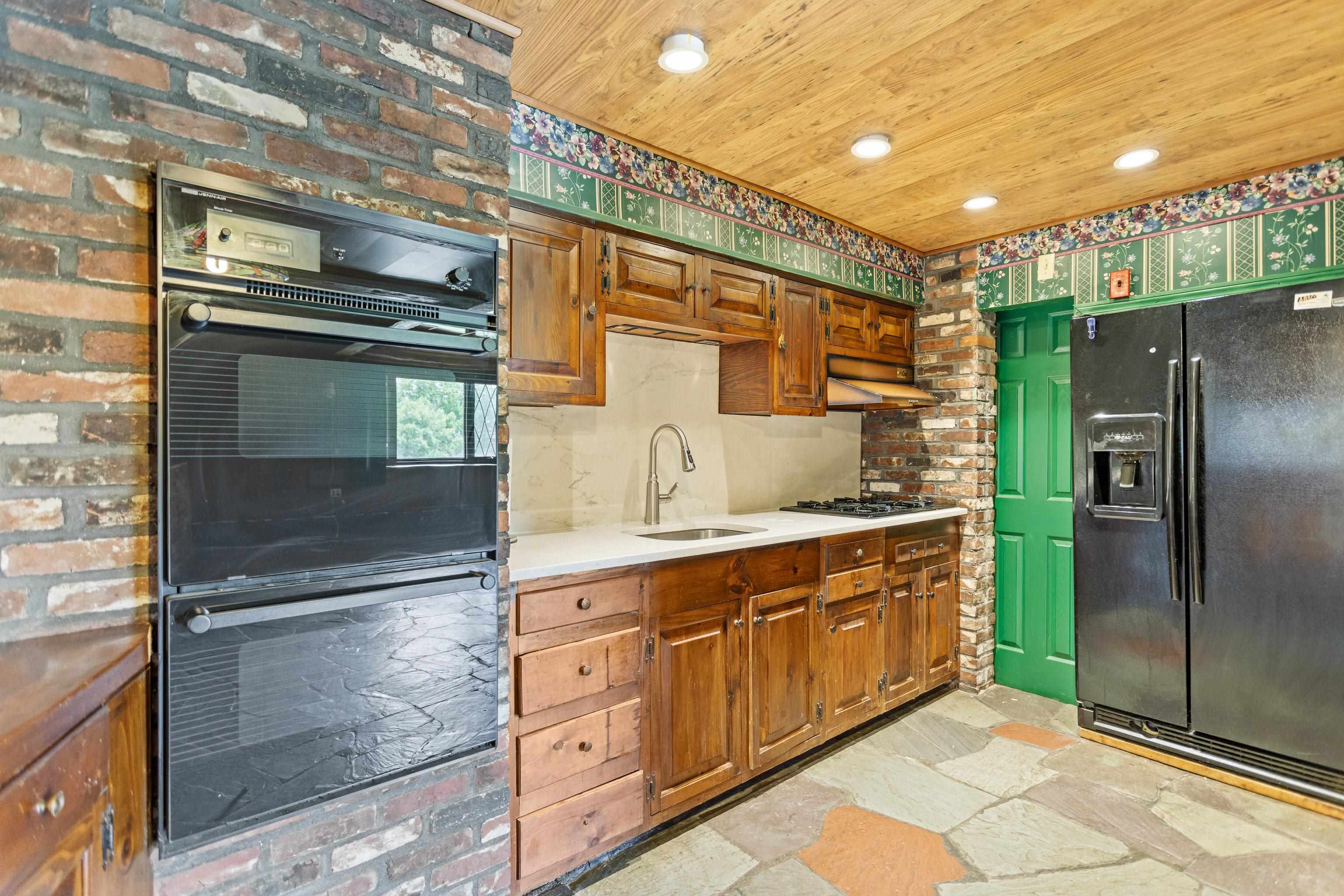 33 High Ridge Road Manchester, NH 03104 - Photo 29 of 59