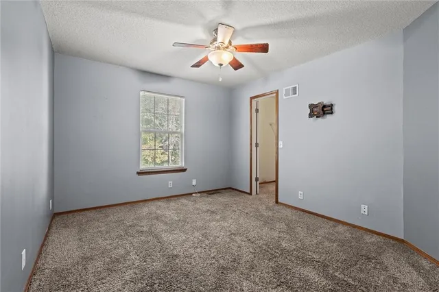 $370,000 | 20912 East 50th St Court South, Blue Springs, MO 64015