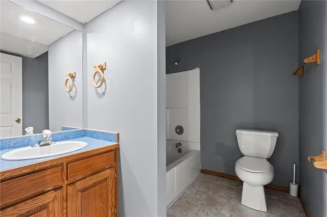 $370,000 | 20912 East 50th St Court South, Blue Springs, MO 64015