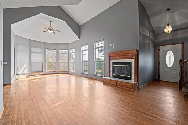 $370,000 | 20912 East 50th St Court South, Blue Springs, MO 64015