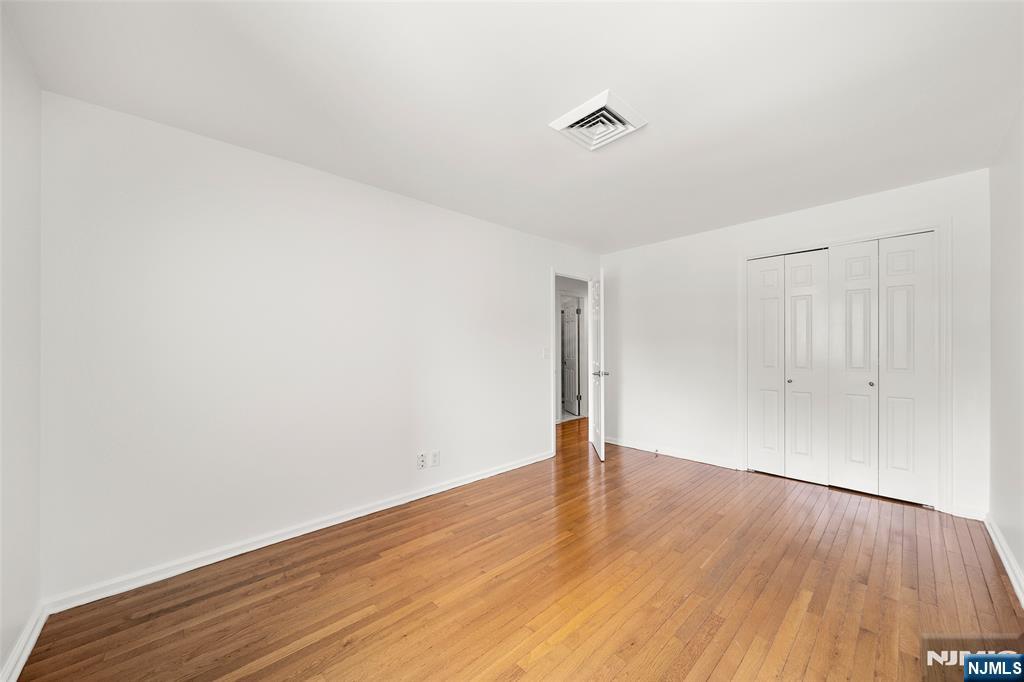 300 Gorge Road, Unit 1 Cliffside Park, NJ 07010 - Photo 19 of 33