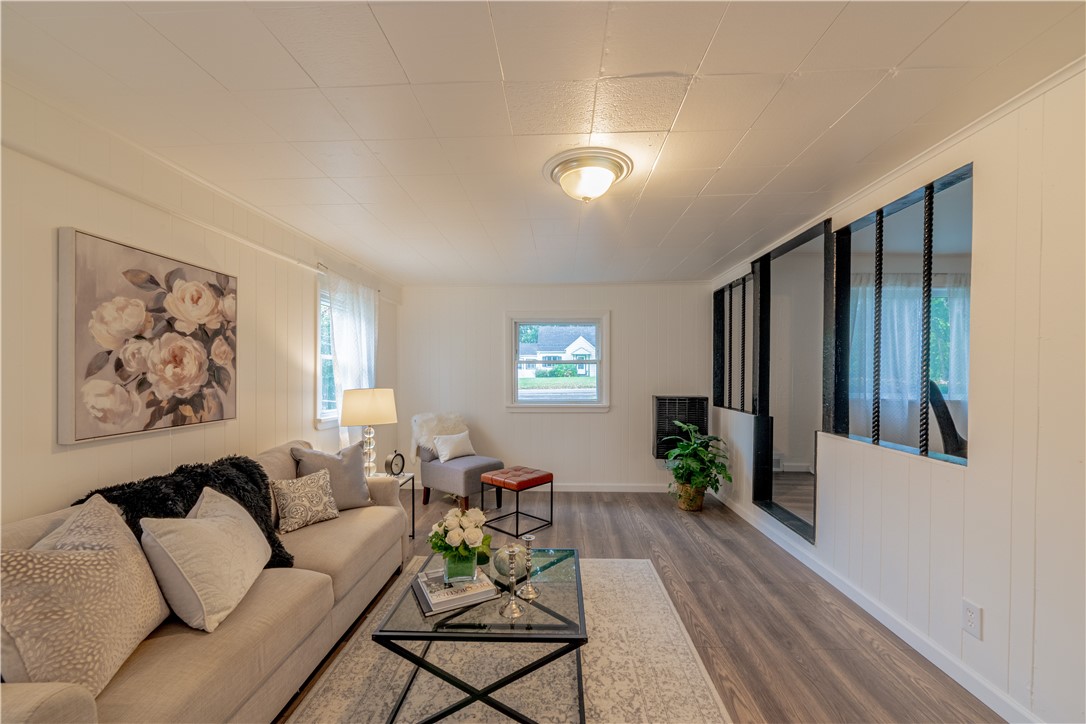 19 Mac Arthur Road Greece, NY 14615 - Photo 5 of 17