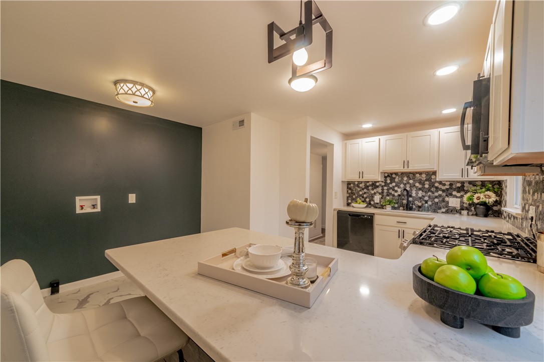 19 Mac Arthur Road Greece, NY 14615 - Photo 8 of 17