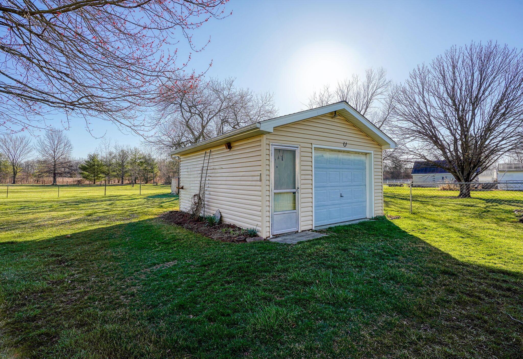722 Amity Road Galloway, OH 43119 - Photo 54 of 61 722 Amity Rd (61)