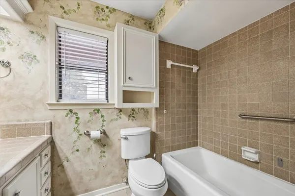 $350,000 | 103 Bluebonnet Drive, Bellville, TX 77418