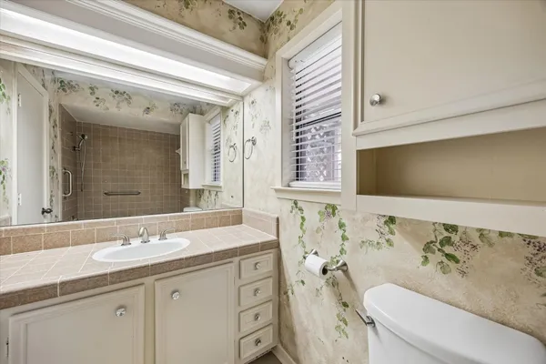 $350,000 | 103 Bluebonnet Drive, Bellville, TX 77418