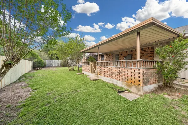 $350,000 | 103 Bluebonnet Drive, Bellville, TX 77418