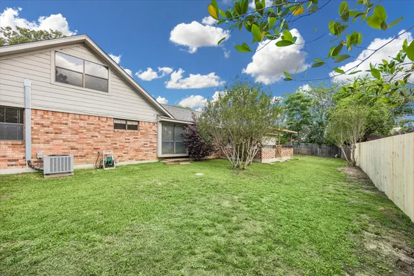 $350,000 | 103 Bluebonnet Drive, Bellville, TX 77418