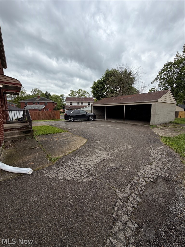 360 Shields Road Youngstown, OH 44512 - Photo 17 of 18