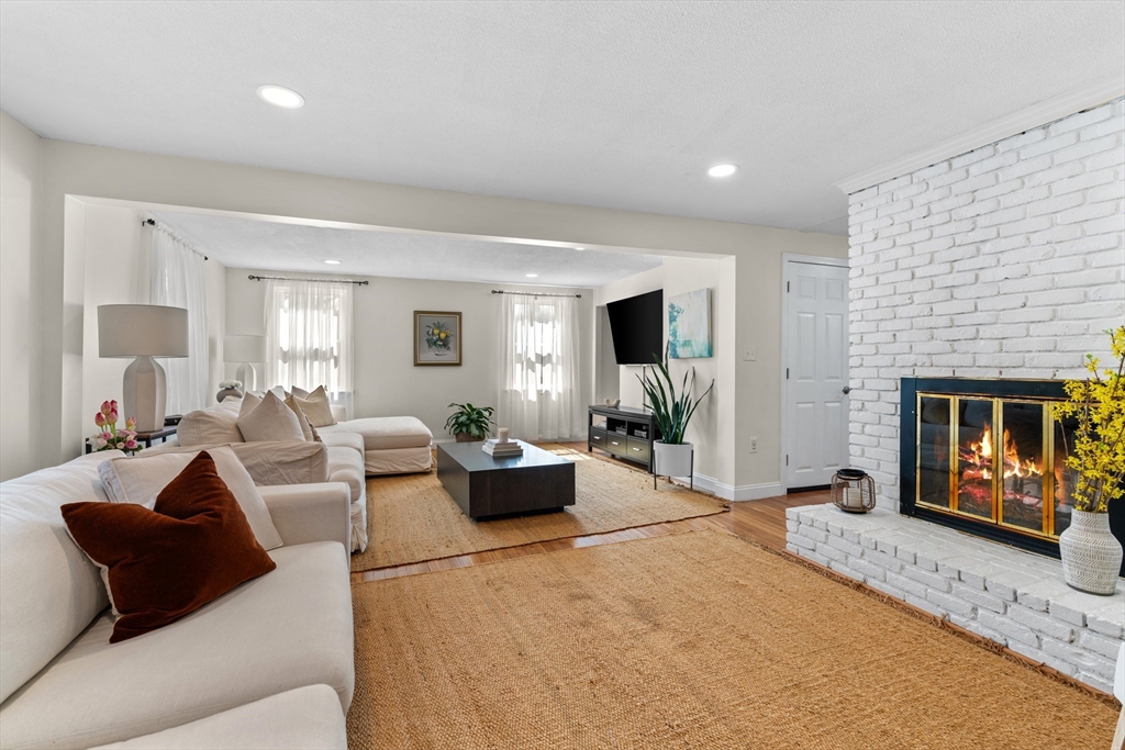110 Indian Head Road Framingham, MA 01701 - Photo 13 of 27 Gallery Image 13