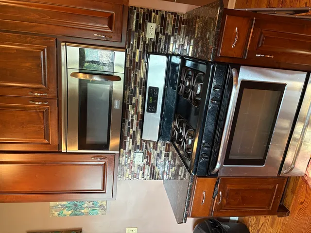 $335,900 | 2205 Mayfair Avenue, Westchester, IL 60154