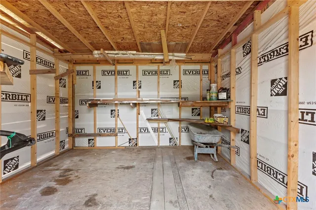 a view of a storage & utility room