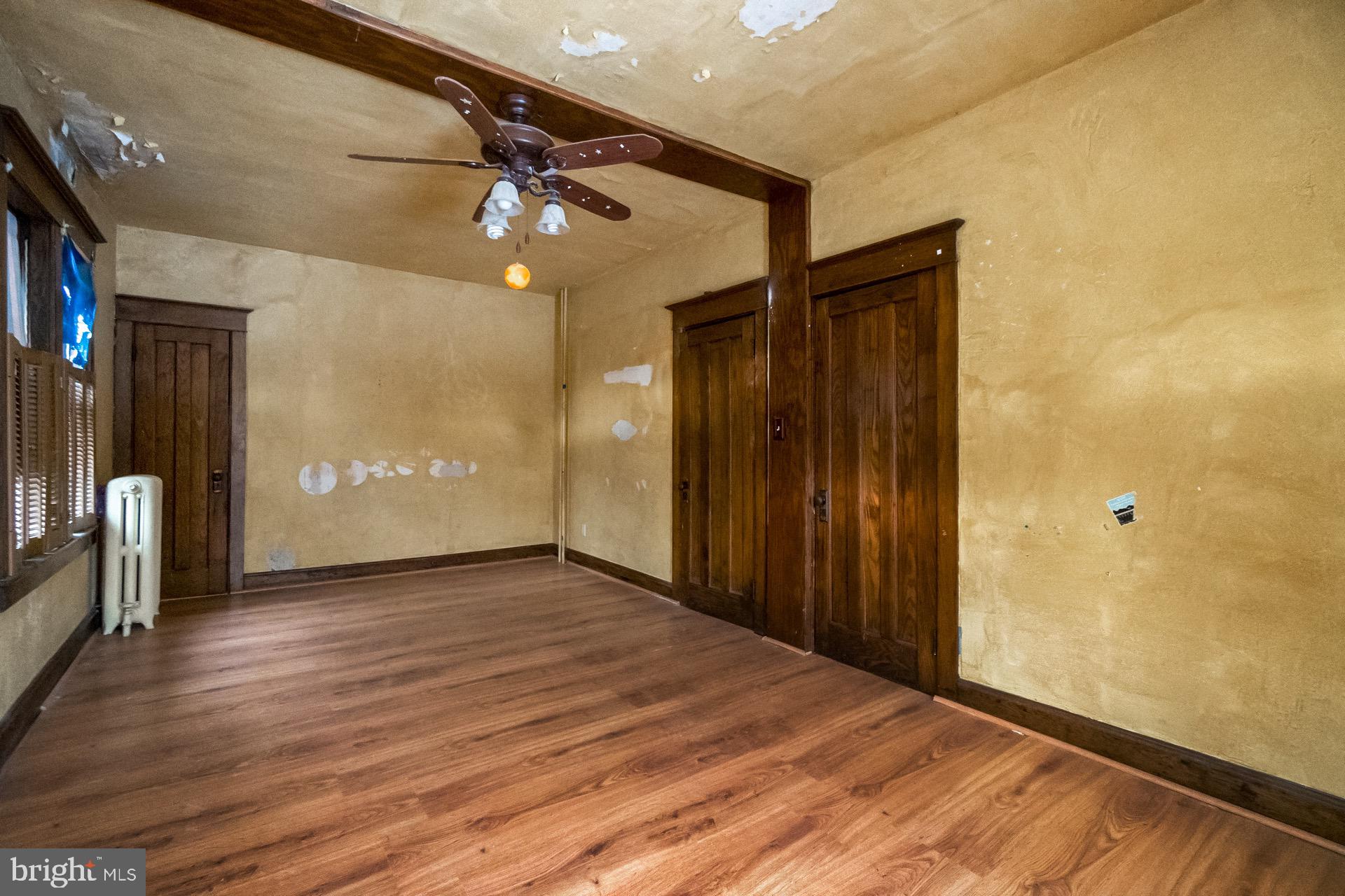 446 Williams Street Easton, PA 18042 - Photo 19 of 37 a view of empty room with wooden floor