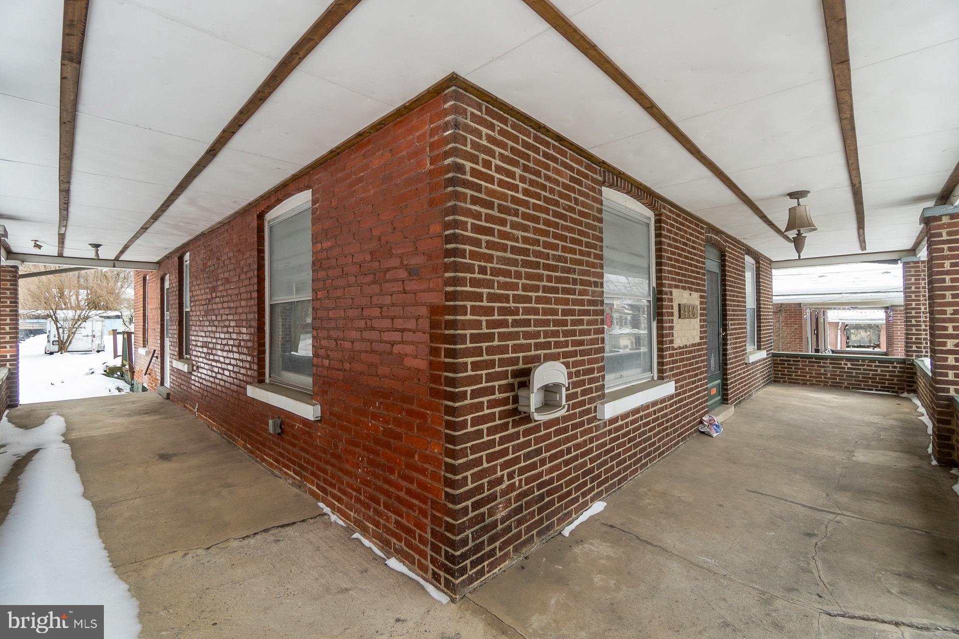 446 Williams Street Easton, PA 18042 - Photo 4 of 37 a view of entryway