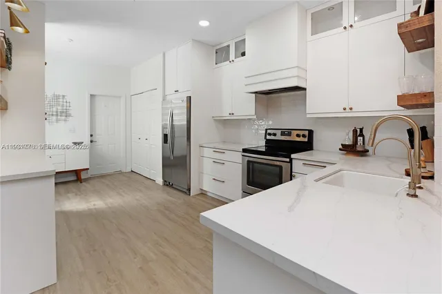 $3,250 | 4333 Vineyard Circle, Unit 4333, Weston, FL 33332