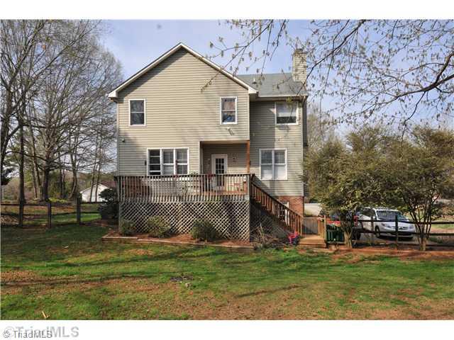 6937 Bridgewood Road Clemmons, NC 27012 - Photo 15 of 15 Exterior Back.