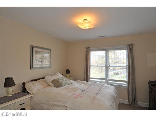 6937 Bridgewood Road Clemmons, NC 27012 - Photo 9 of 15 3rd Bedroom.