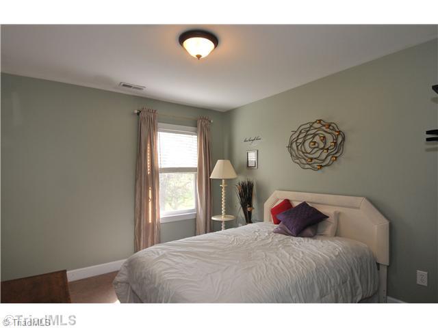 6937 Bridgewood Road Clemmons, NC 27012 - Photo 10 of 15 4th Bedroom.