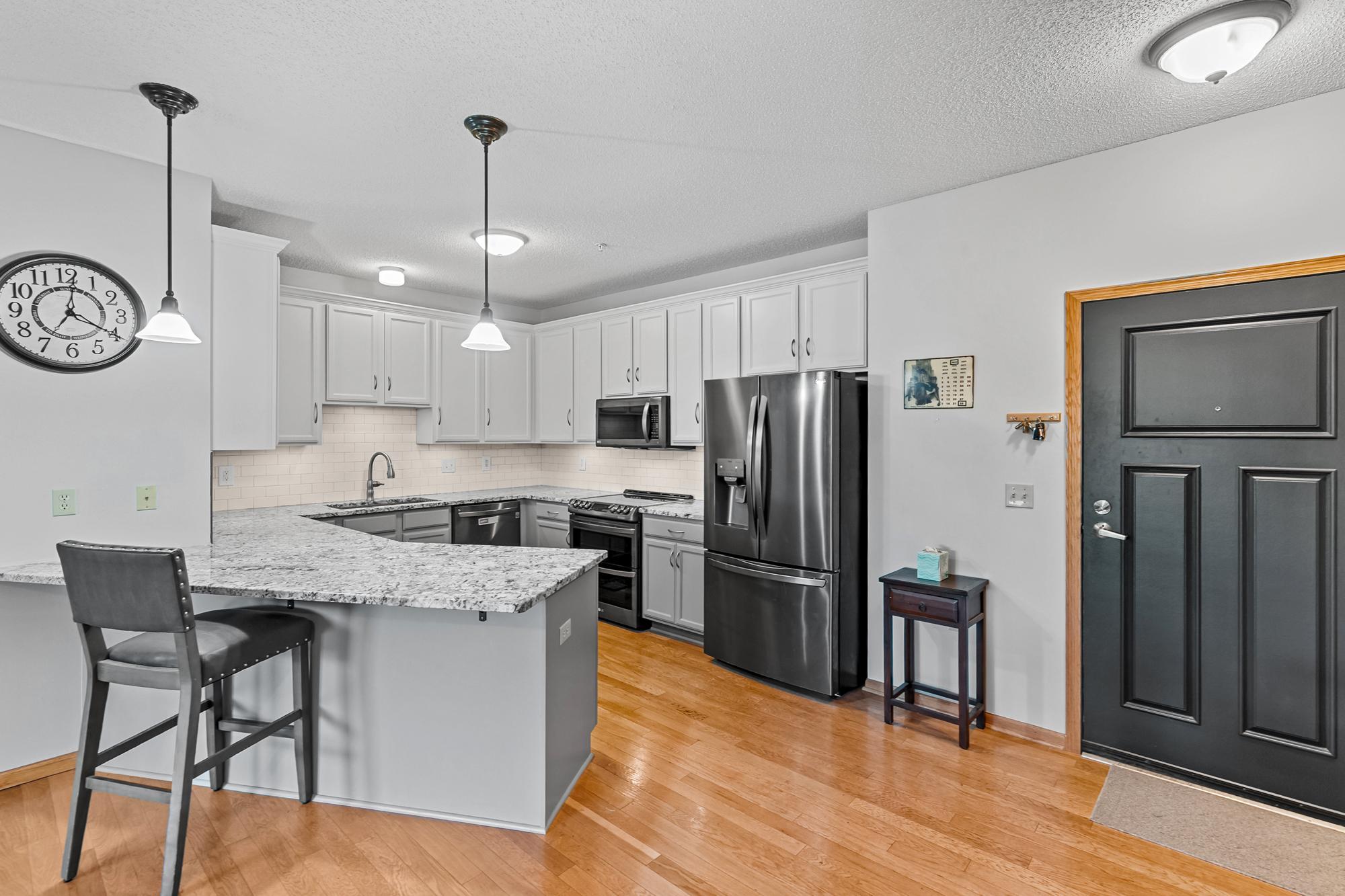 2530 East 34th Street, Unit 210 Minneapolis, MN 55406 - Photo 4 of 31