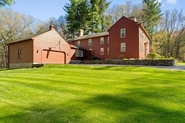 $1,240,000 | 9 Bay Path Drive, Boylston, MA 01505