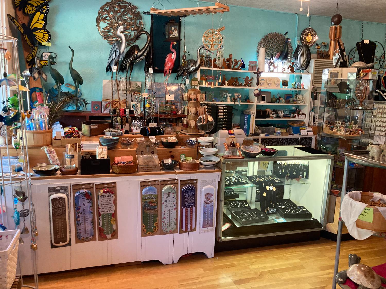 14105 River Road Walnut Grove, CA 95690 - Photo 41 of 41 a kitchen area with lots of different colored cloths