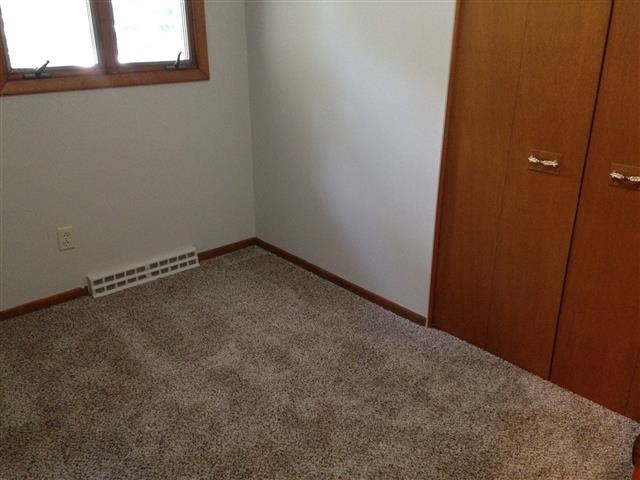 1537 Ridge View Court Traverse City, MI 49686 - Photo 15 of 26 1820400-14.JPG