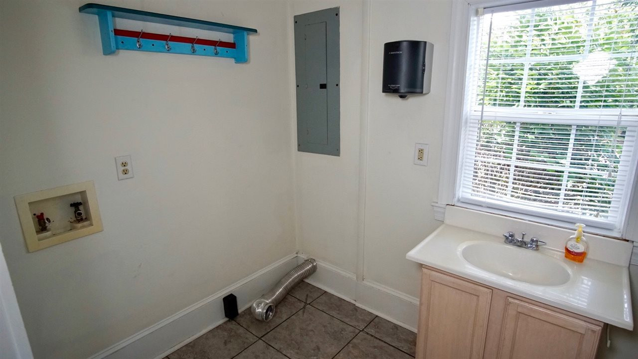 1512 Green Street Raleigh, NC 27603 - Photo 27 of 30 Photo 27
