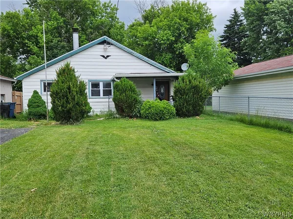 $85,000 | 4532 Pomeroy Avenue, Niagara, NY 14305
