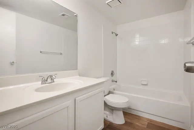 $1,400 | 2712 Beaver Creek Court, Unit 102, Las Vegas, NV 89117