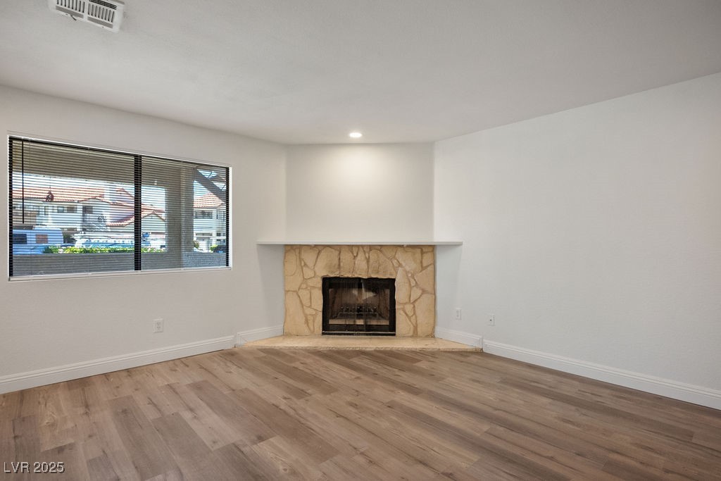 2712 Beaver Creek Court, Unit 102 Las Vegas, NV 89117 - Photo 8 of 27