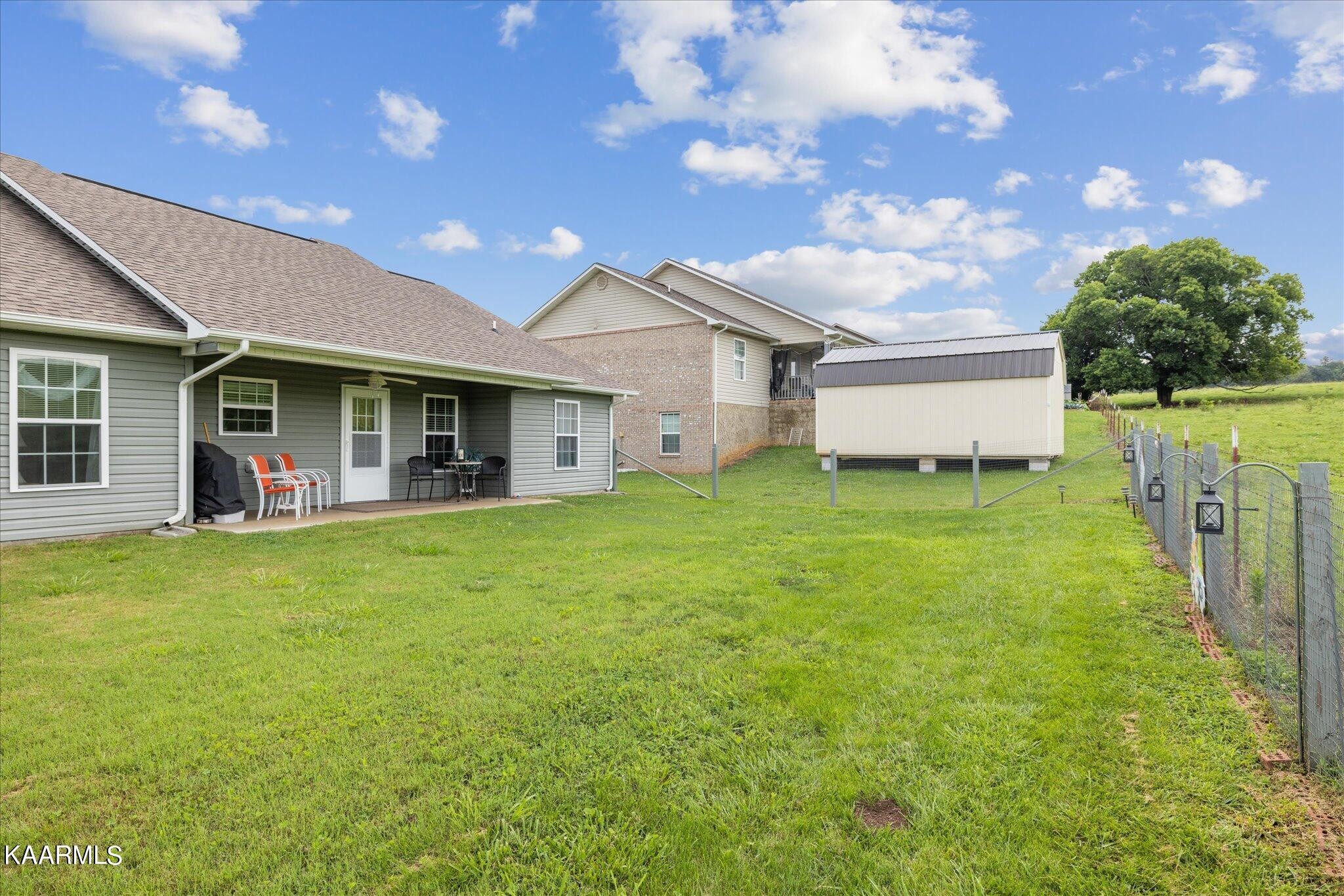 2038 Murphys Chapel Drive Sevierville, TN 37876 - Photo 4 of 25