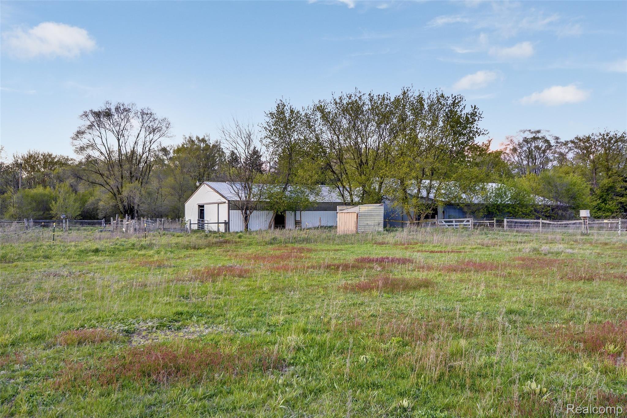 49905 Bog Road Belleville, MI 48111 - Photo 50 of 56 60.jpg