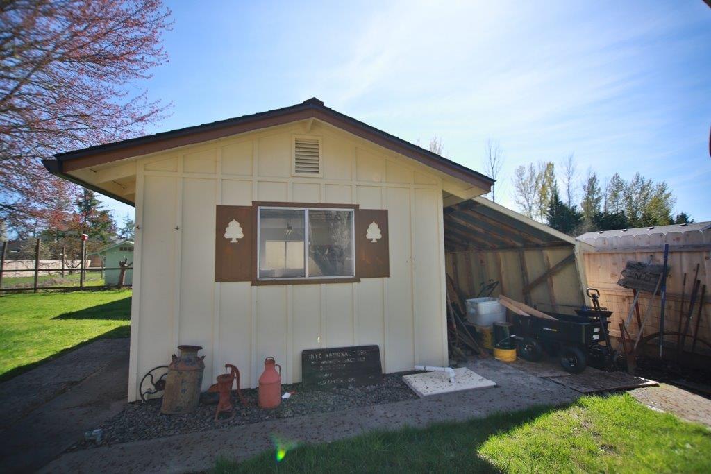 2301 Leonard Road Grants Pass, OR 97527 - Photo 28 of 32 Additional Photo