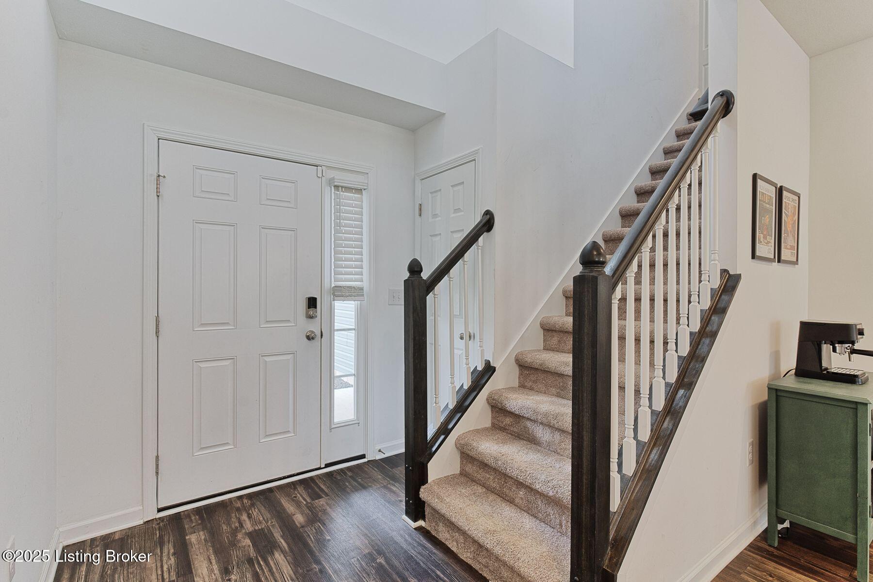 1201 Johnson Ridge Road Louisville, KY 40245 - Photo 4 of 45 photo_online_004