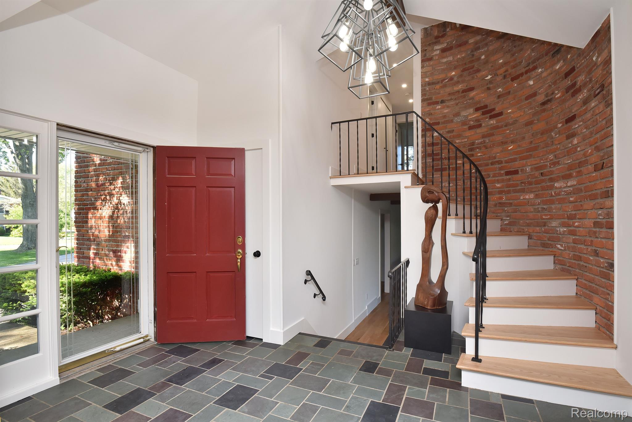 1654 Bracken Road Bloomfield Hills, MI 48302 - Photo 3 of 37 Gallery Image 3