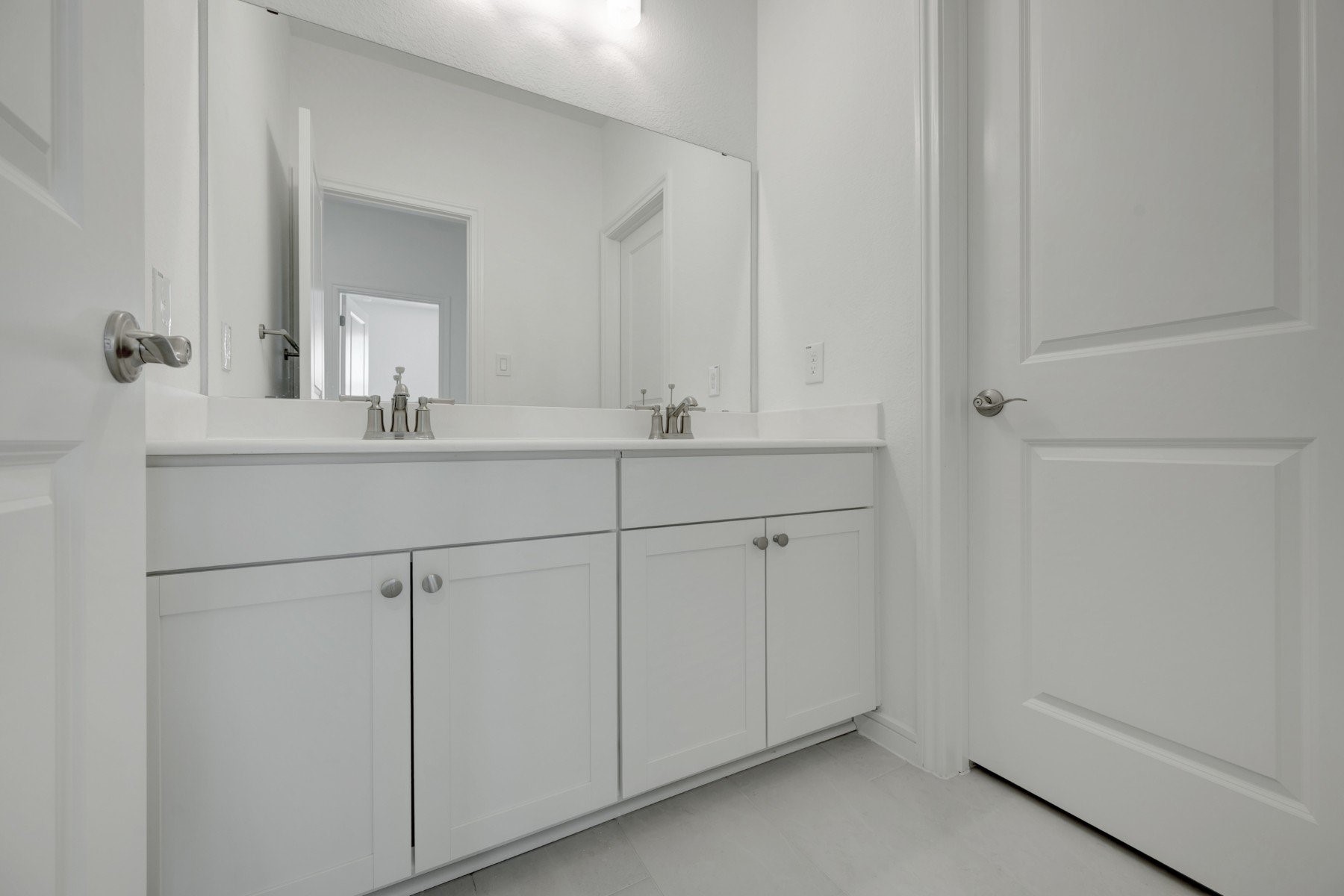 3214 Rios Court League City, TX 77573 - Photo 18 of 48 Hall bath