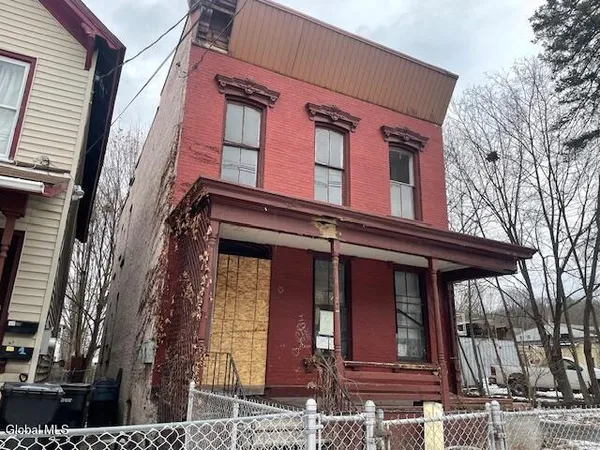 $129,900 | 23 Glen Avenue, Troy, NY 12180