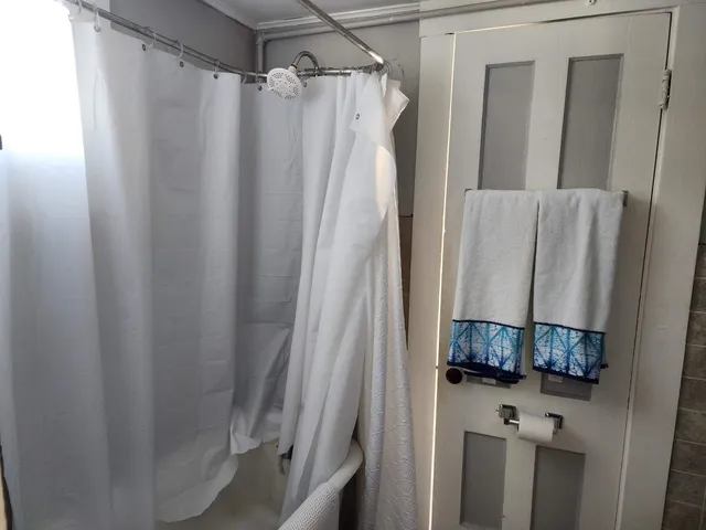 $1,200 | 6 Hagar Lane, Unit C, Littleton, NH 03561