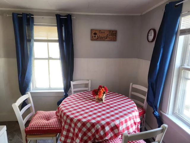 $1,200 | 6 Hagar Lane, Unit C, Littleton, NH 03561