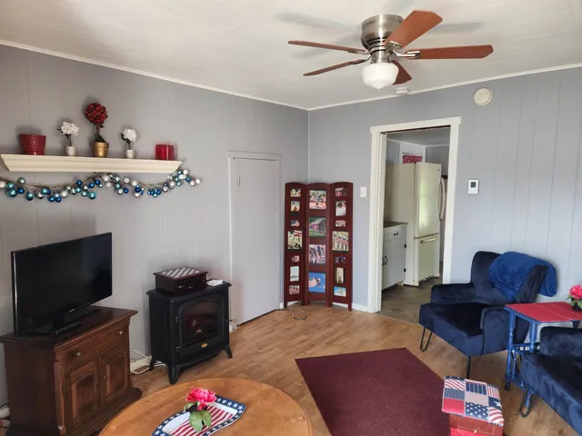 $1,200 | 6 Hagar Lane, Unit C, Littleton, NH 03561