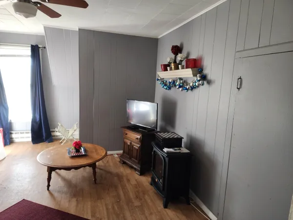 $1,200 | 6 Hagar Lane, Unit C, Littleton, NH 03561