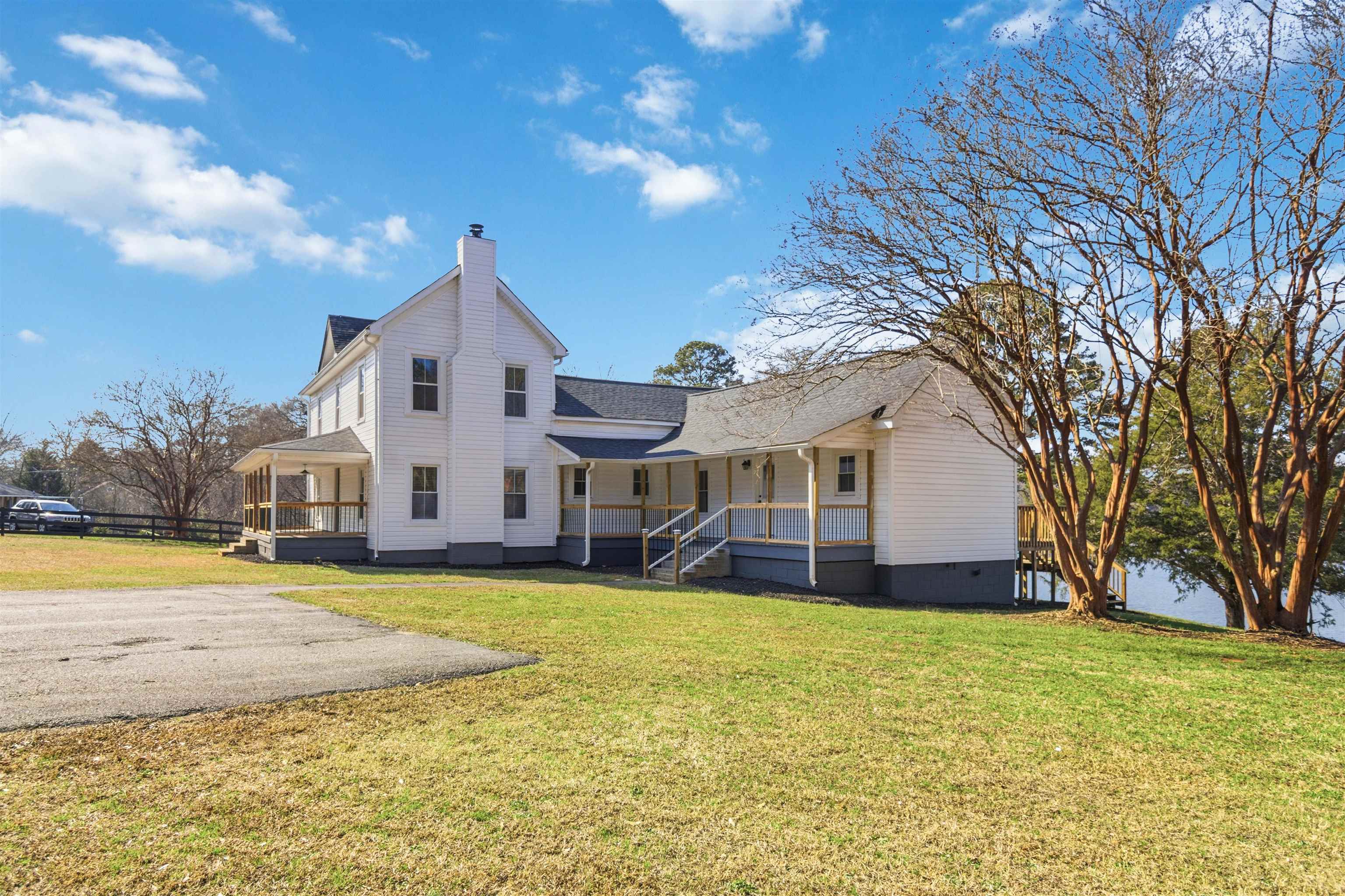 410 Berry Shoals Road Duncan, SC 29334 - Photo 2 of 21