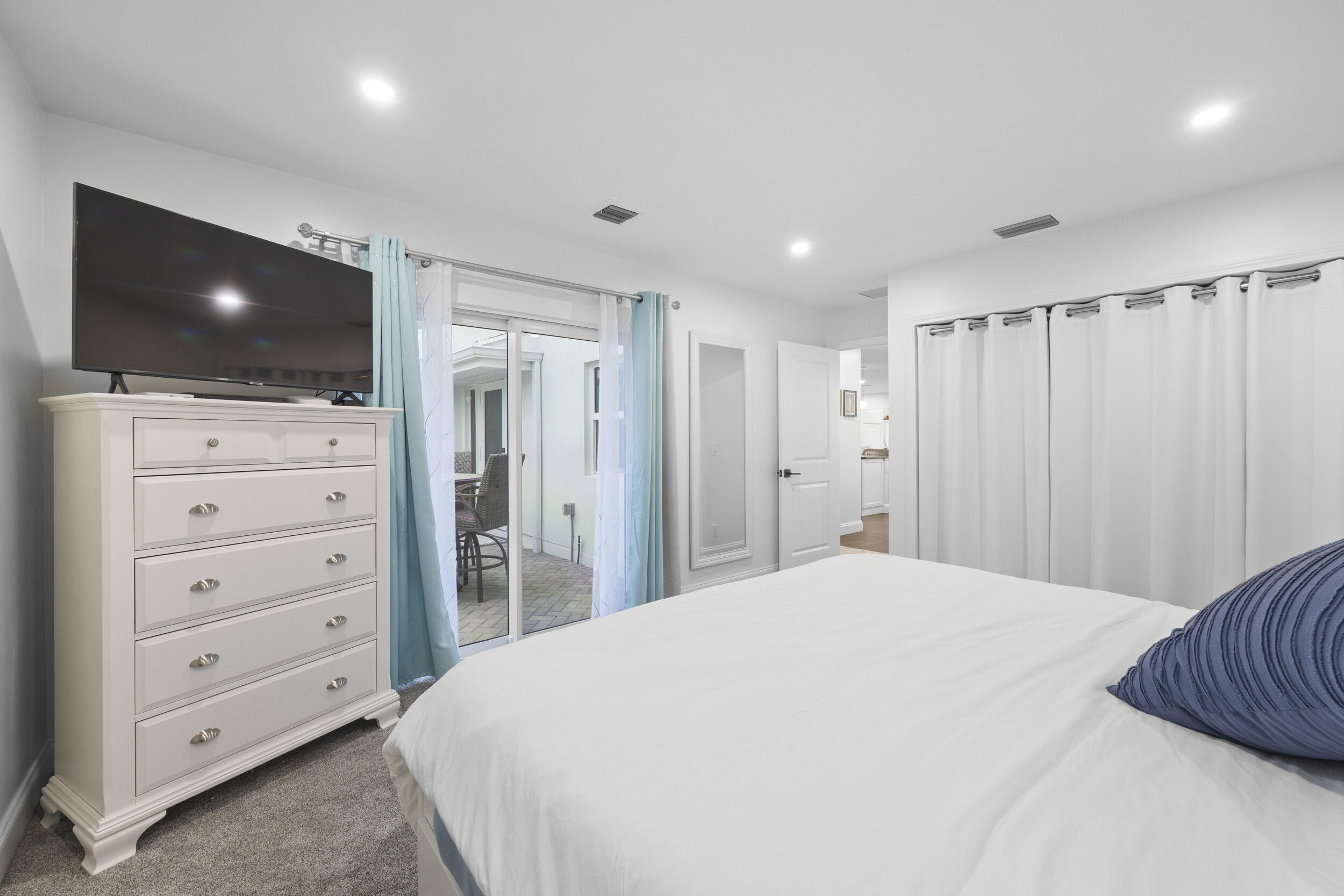 17235 Bay Street Jupiter, FL 33477 - Photo 27 of 47 36_jv2a4114